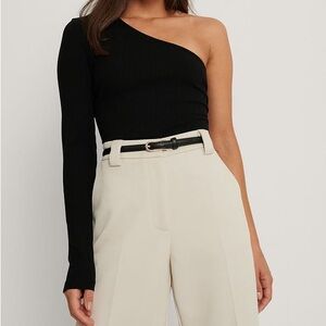 NA-KD One Shoulder Rib Top- Black- Small